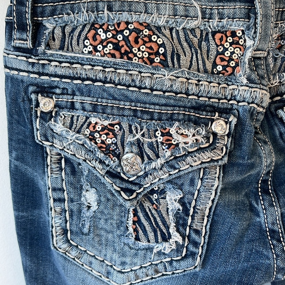 Miss Me Signature-Rise Boot Cut Jeans - Picture 10 of 14